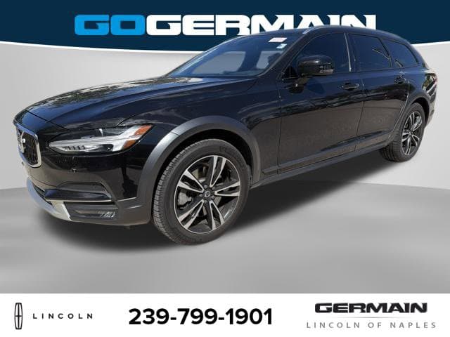 2019 Volvo V90 Cross Country Base — photo 1 of 19