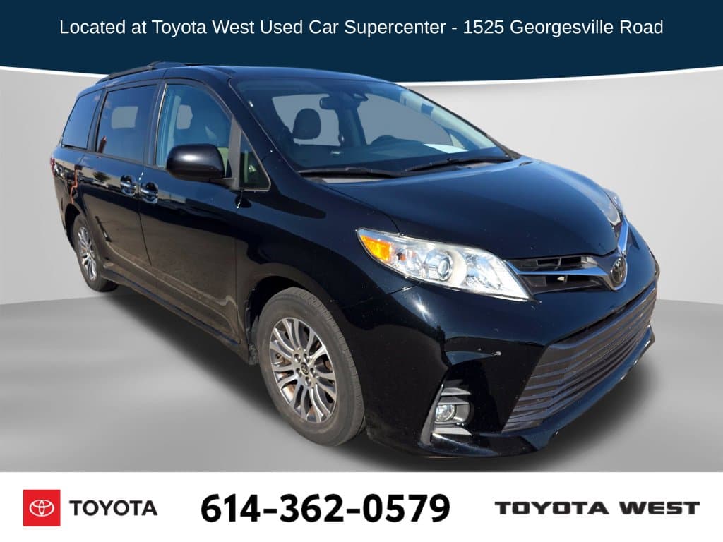 2020 Toyota Sienna XLE Premium — photo 1 of 17