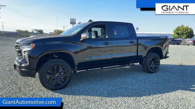 2026 Chevrolet Silverado 1500 LT Trail Boss — photo 1 of 73