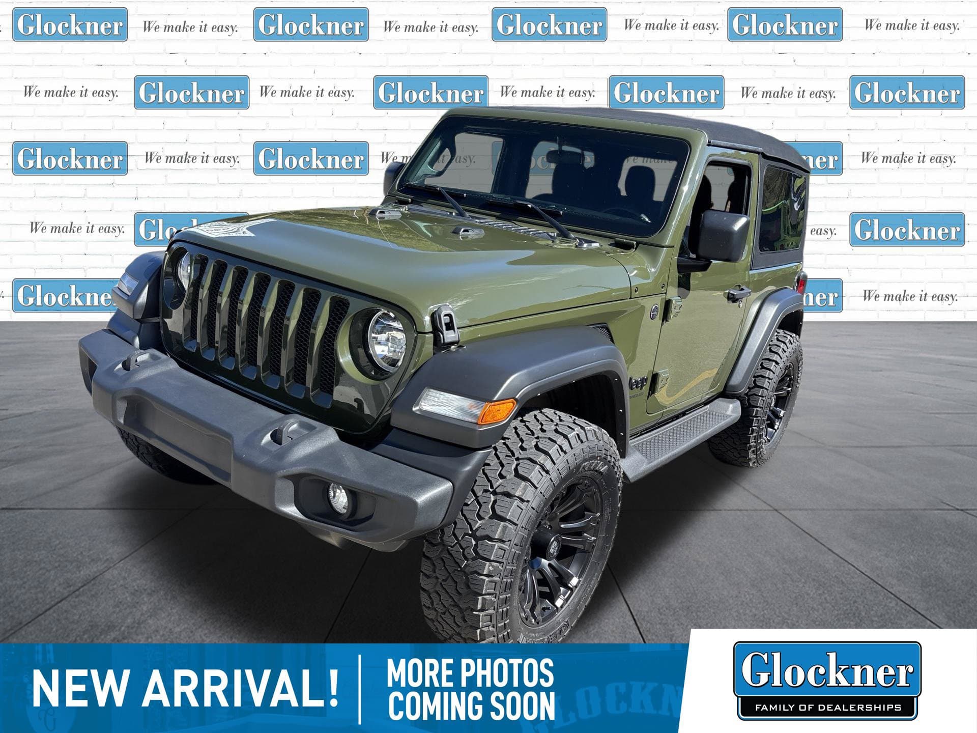 2022 Jeep Wrangler Sport — photo 1 of 10