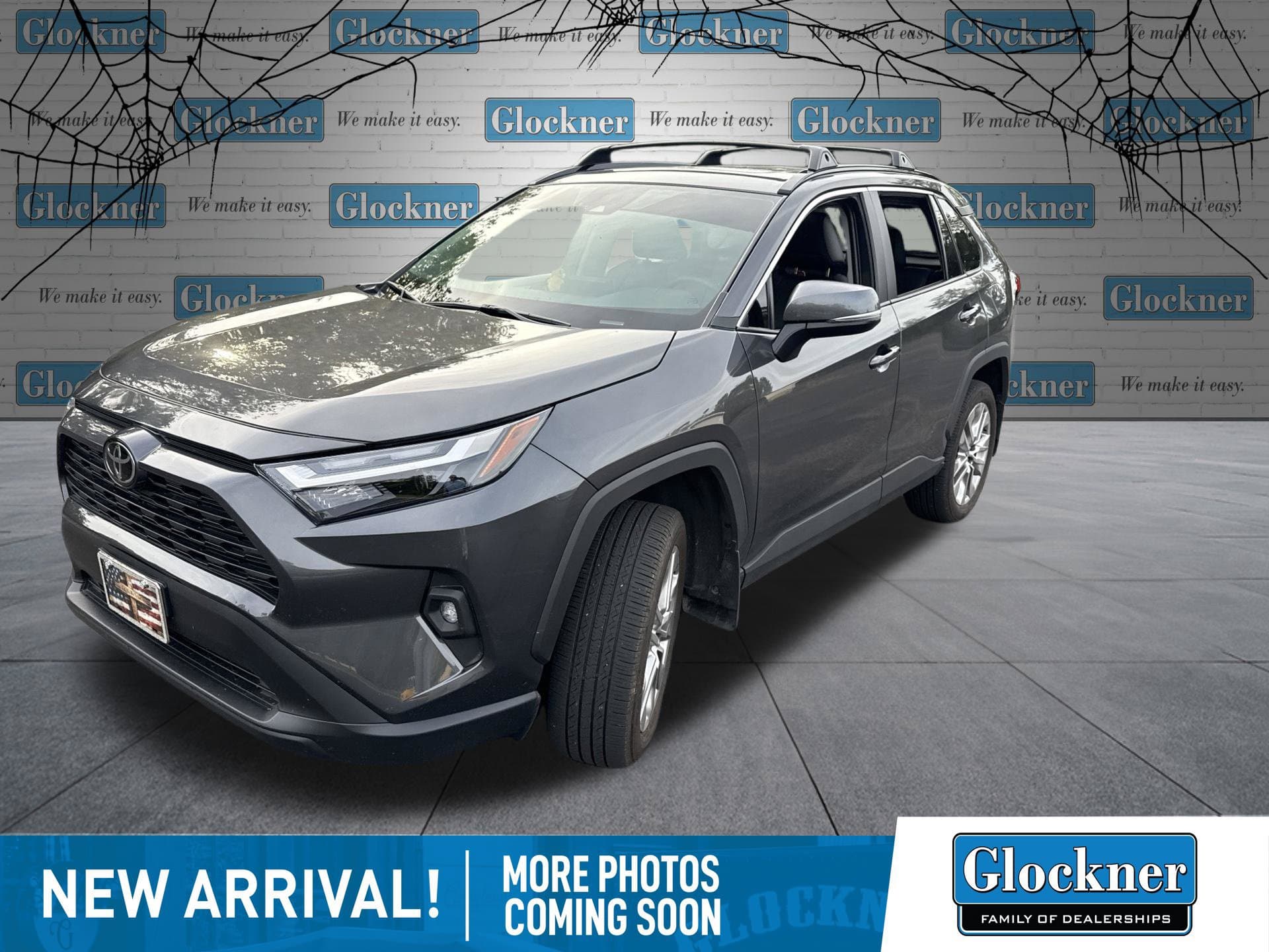 2025 Toyota RAV4 XLE Premium — photo 1 of 12