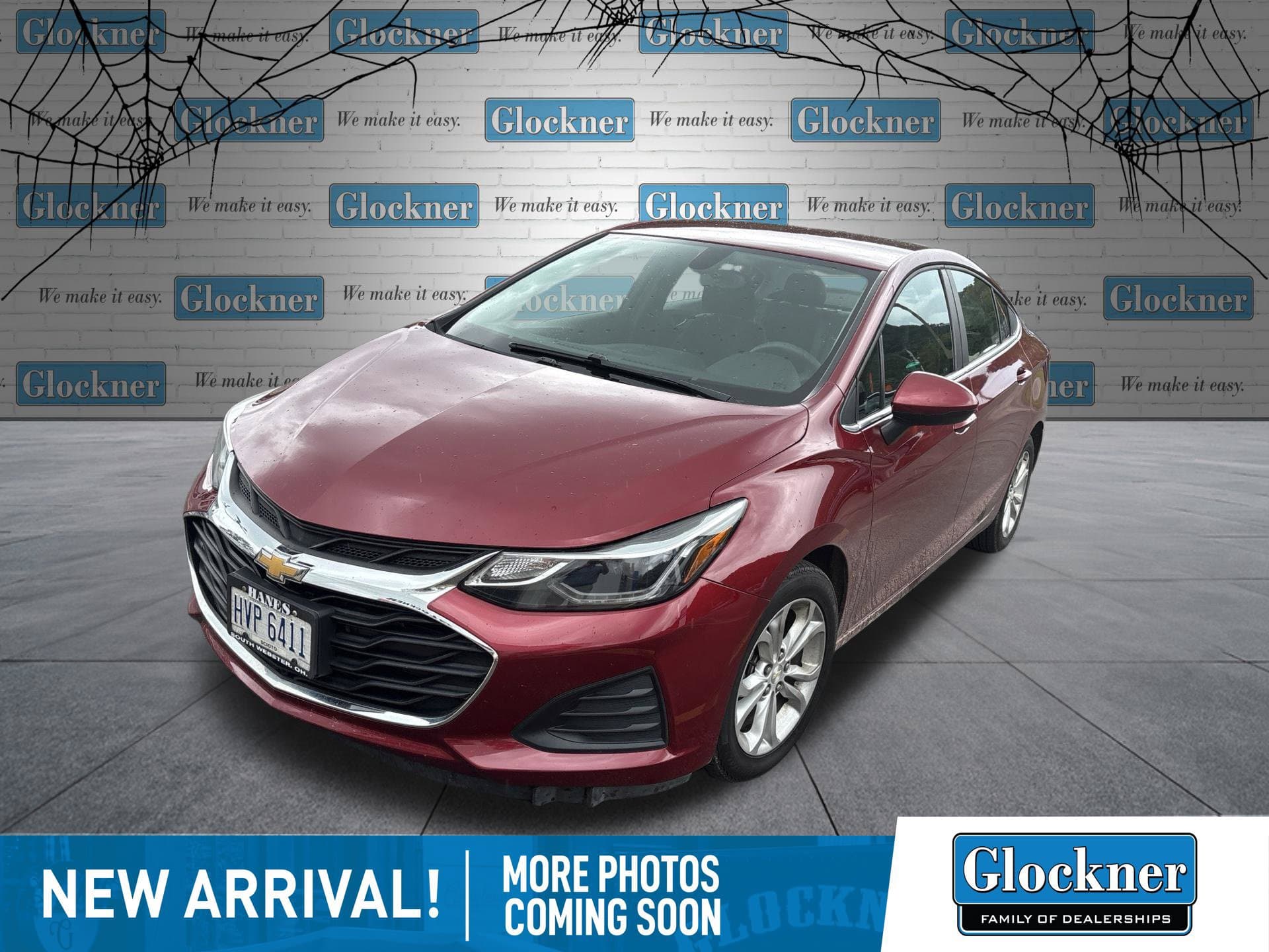 2019 Chevrolet Cruze LT — photo 1 of 10