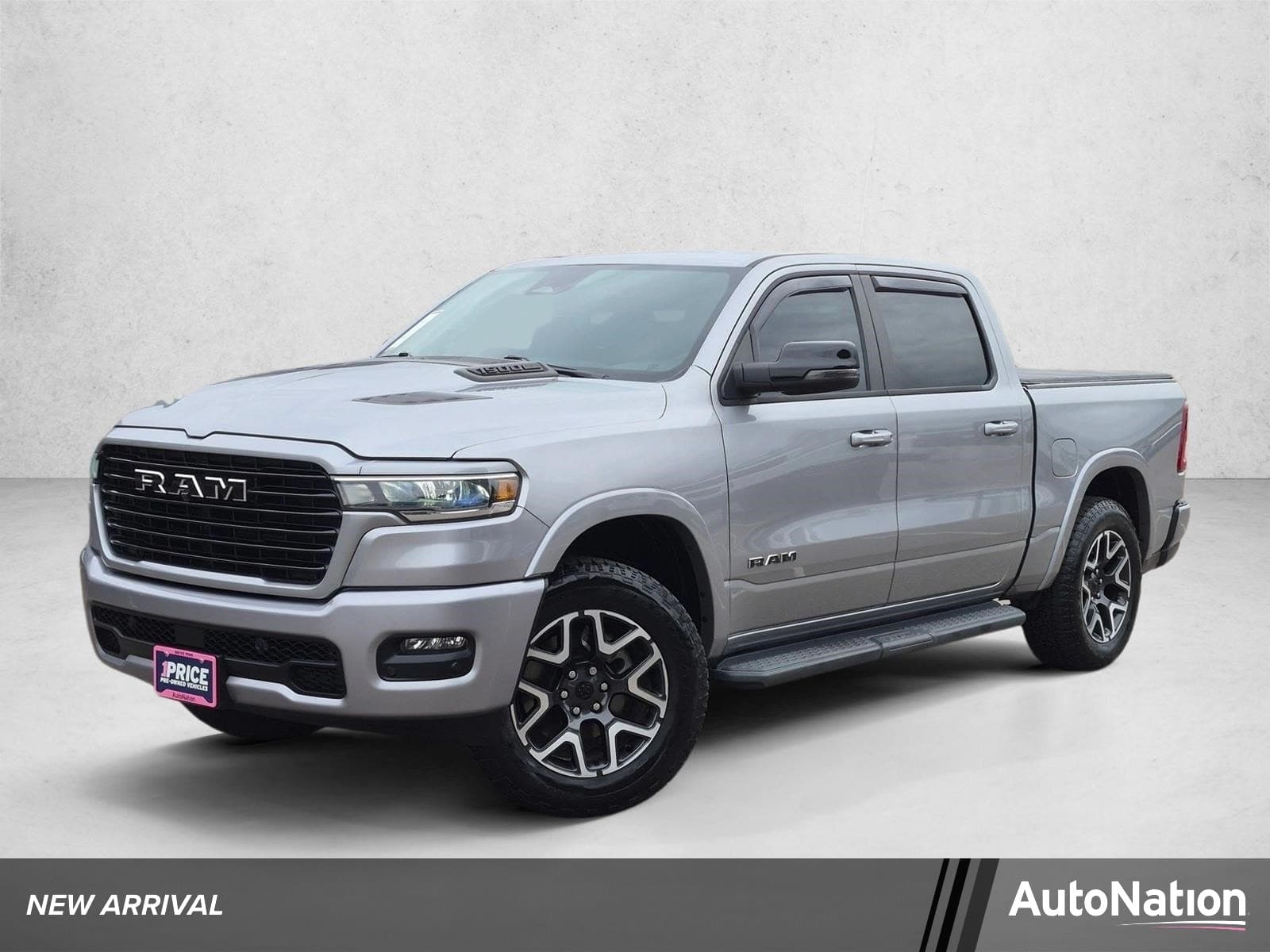 2025 RAM 1500 Laramie — photo 1 of 16