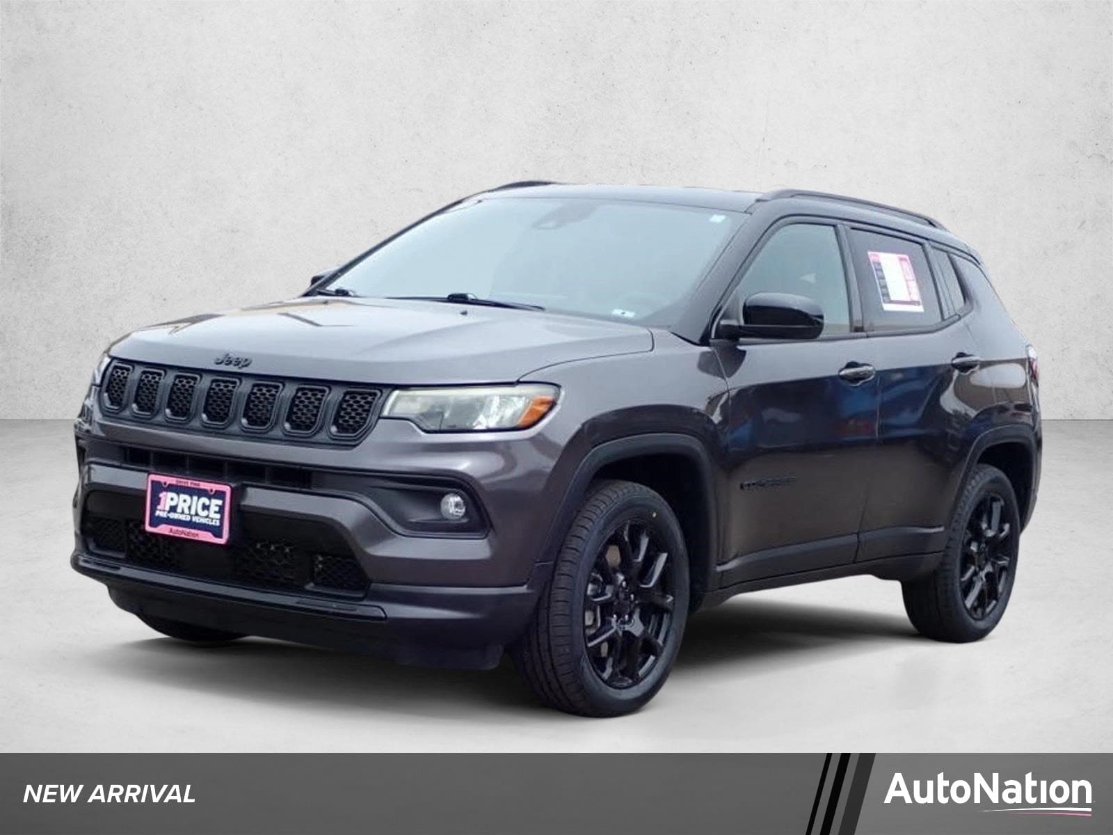 2023 Jeep Compass Altitude — photo 1 of 24