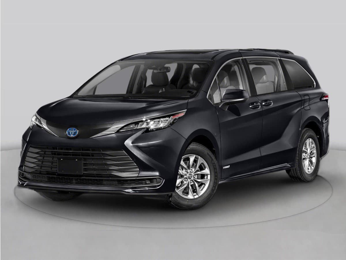 2026 Toyota Sienna XLE — photo 1 of 23