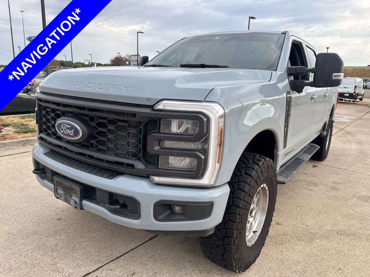 2024 Ford Super Duty F-250 SRW LARIAT — photo 1 of 32
