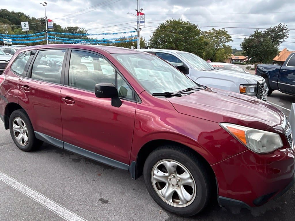 2014 Subaru Forester 2.5i — photo 1 of 6