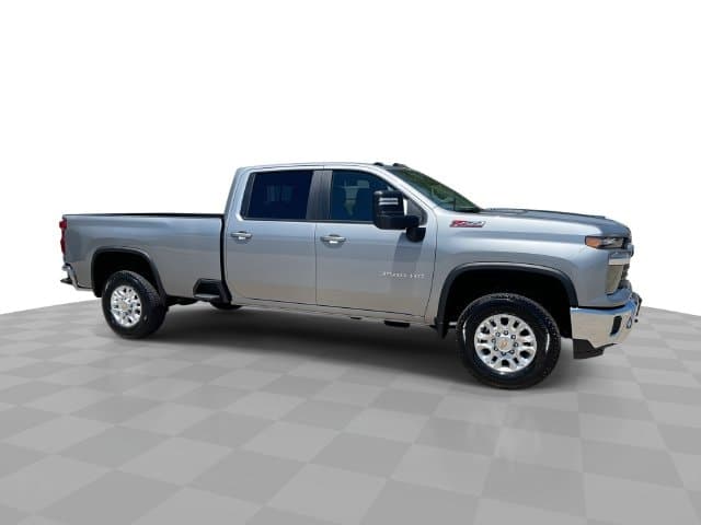2026 Chevrolet Silverado 3500HD LT — photo 1 of 23