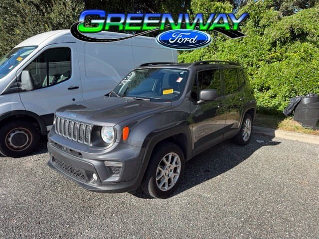 2022 Jeep Renegade Latitude — photo 1 of 26