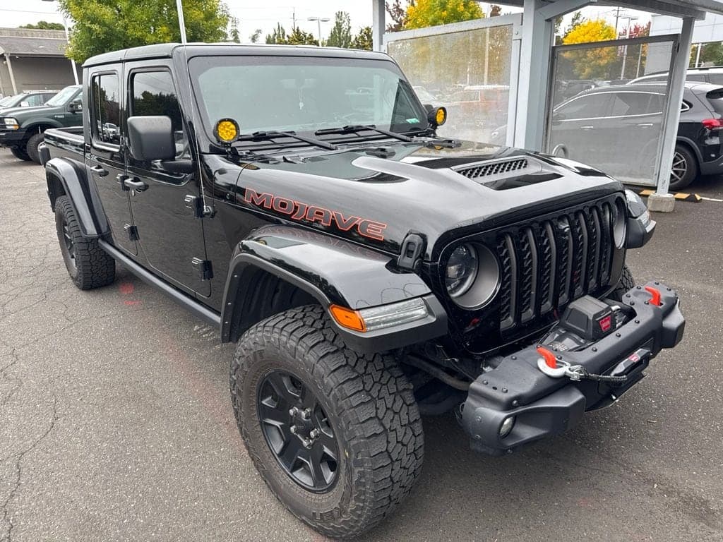 2023 Jeep Gladiator Mojave — photo 1 of 7