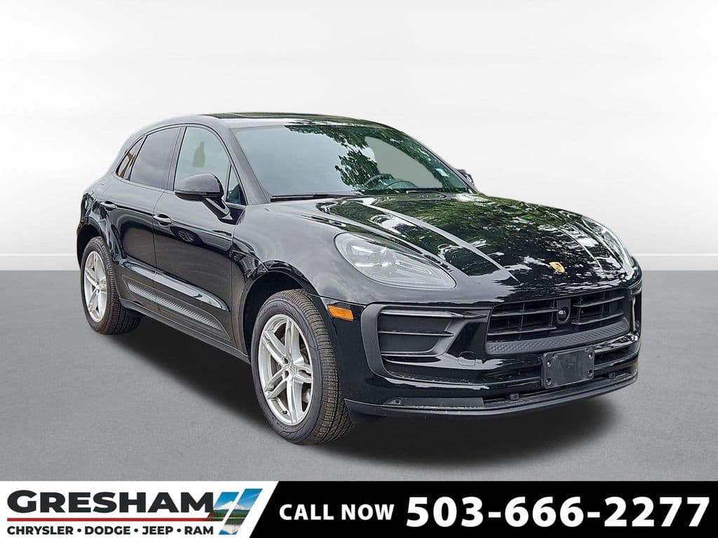 2024 Porsche Macan Base — photo 1 of 29