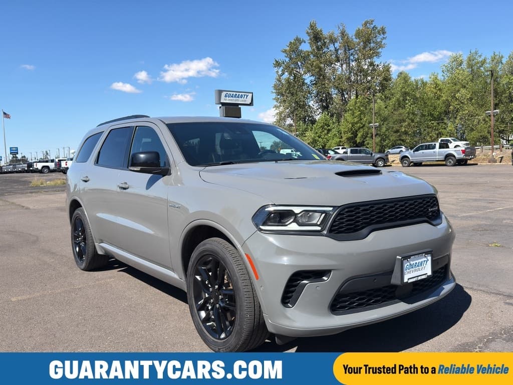 2025 Dodge Durango R/T — photo 1 of 32