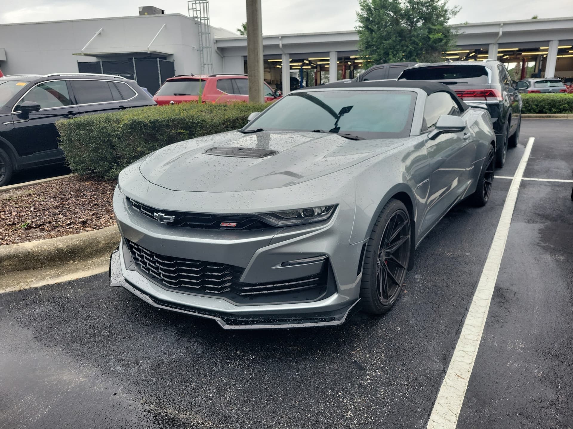 2024 Chevrolet Camaro Base — photo 1 of 5