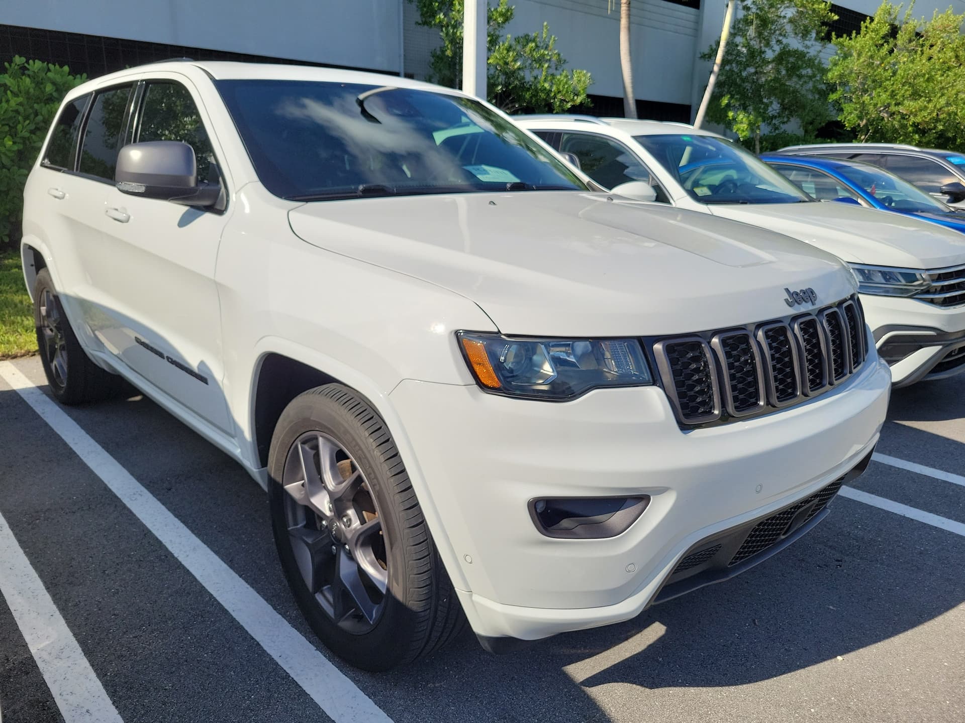 2021 Jeep Grand Cherokee Limited — photo 1 of 4