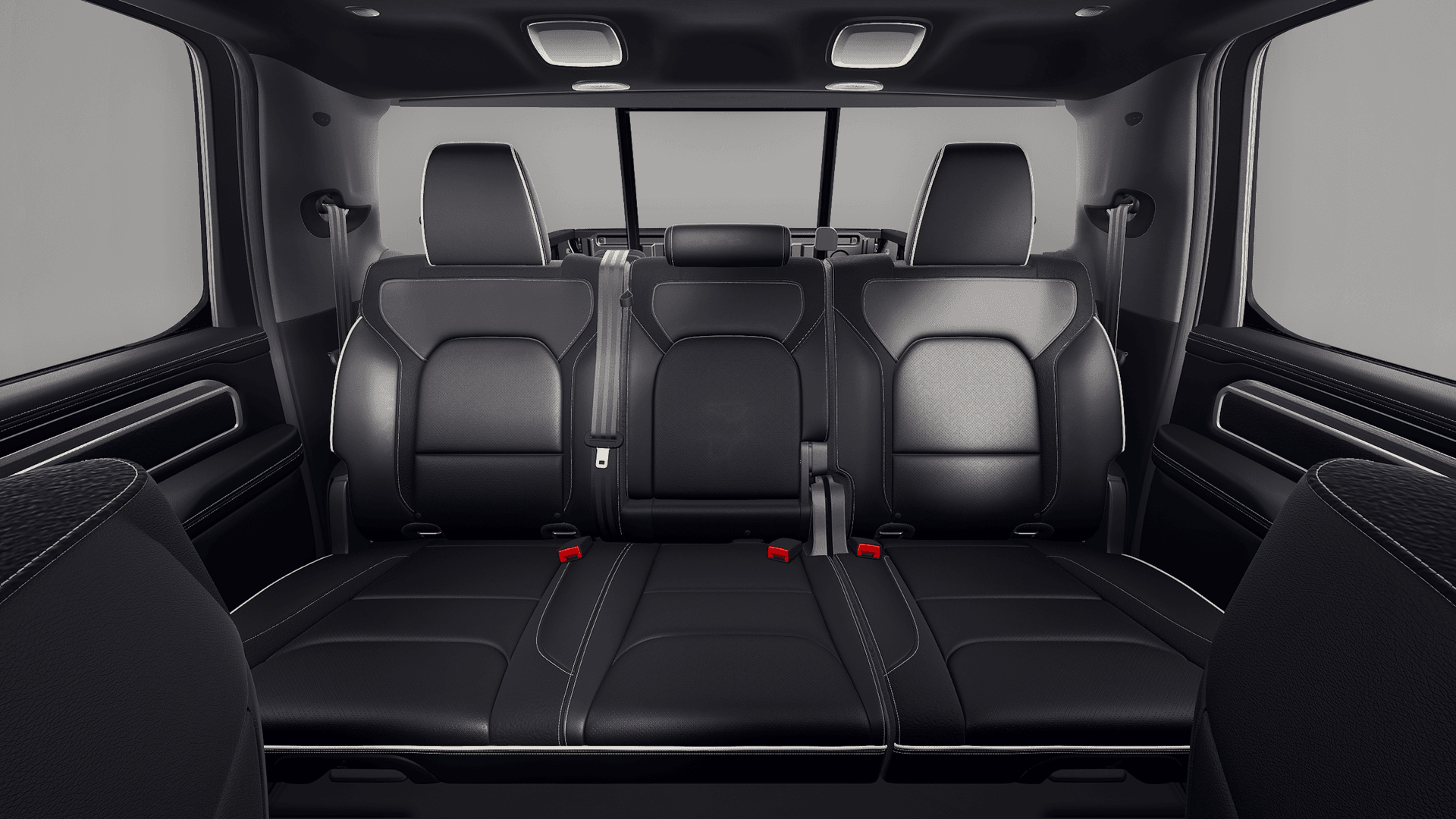 2027 RAM 1500 Laramie — photo 1 of 8