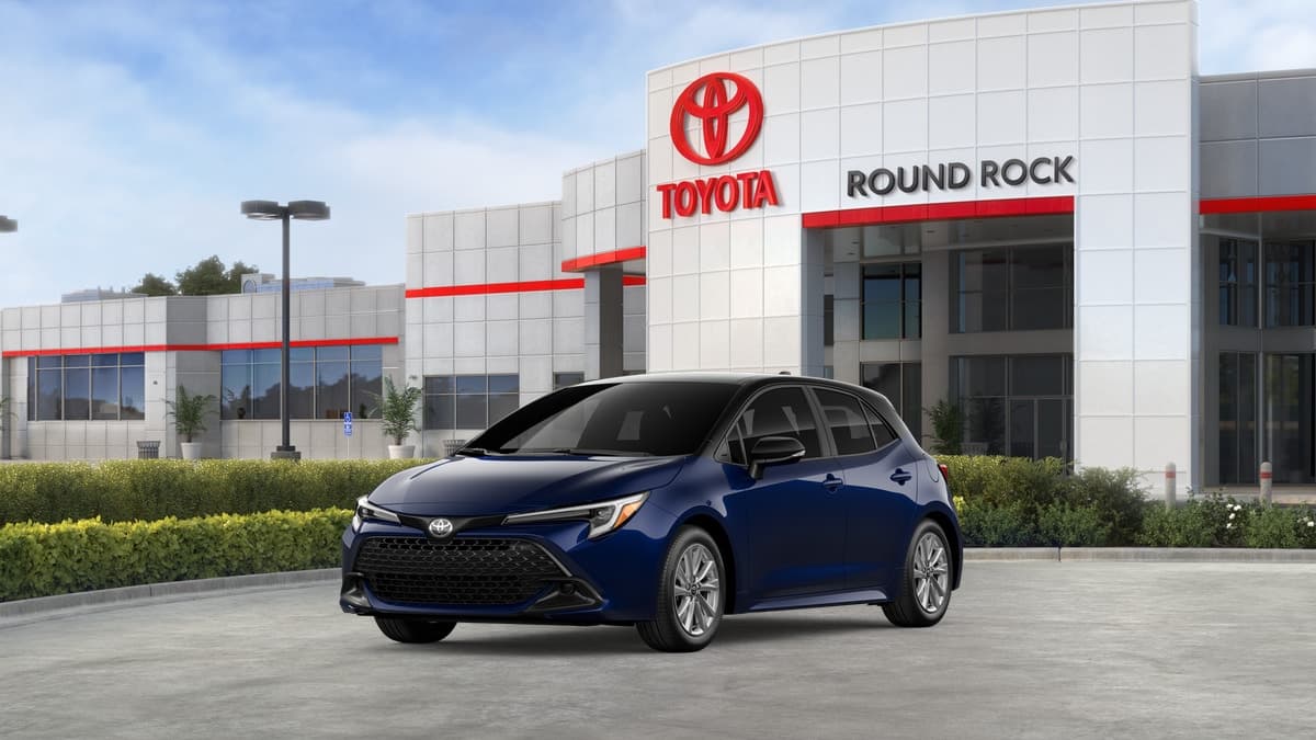 2027 Toyota Corolla Hatchback SE — photo 1 of 23