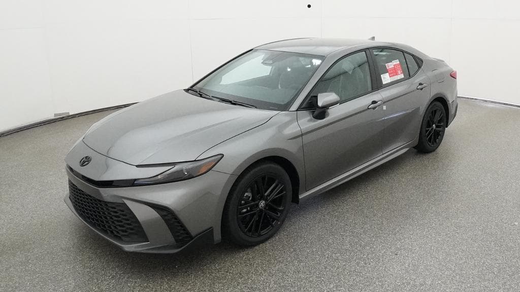 2026 Toyota Camry SE — photo 1 of 34