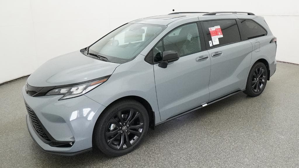 2026 Toyota Sienna XSE — photo 1 of 34