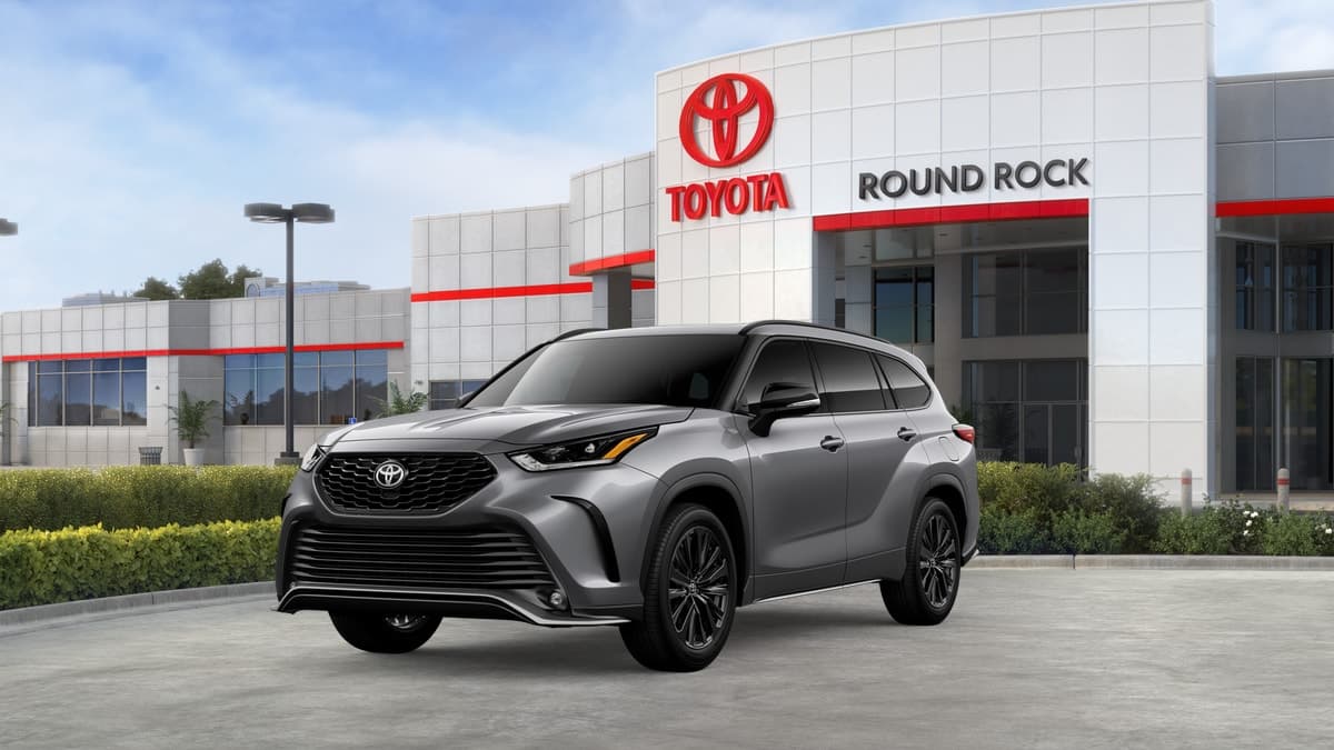 2026 Toyota Highlander XSE — photo 1 of 23