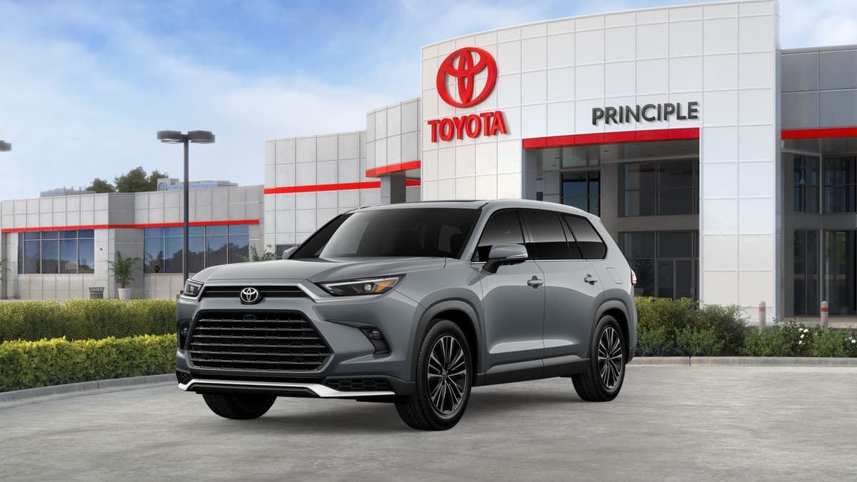 2026 Toyota Grand Highlander Hybrid MAX Platinum — photo 1 of 23