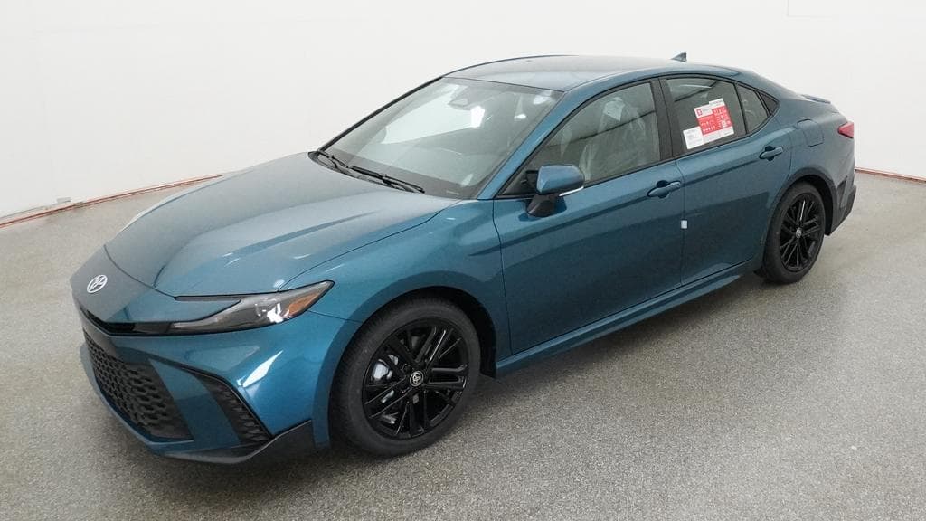 2026 Toyota Camry SE — photo 1 of 34