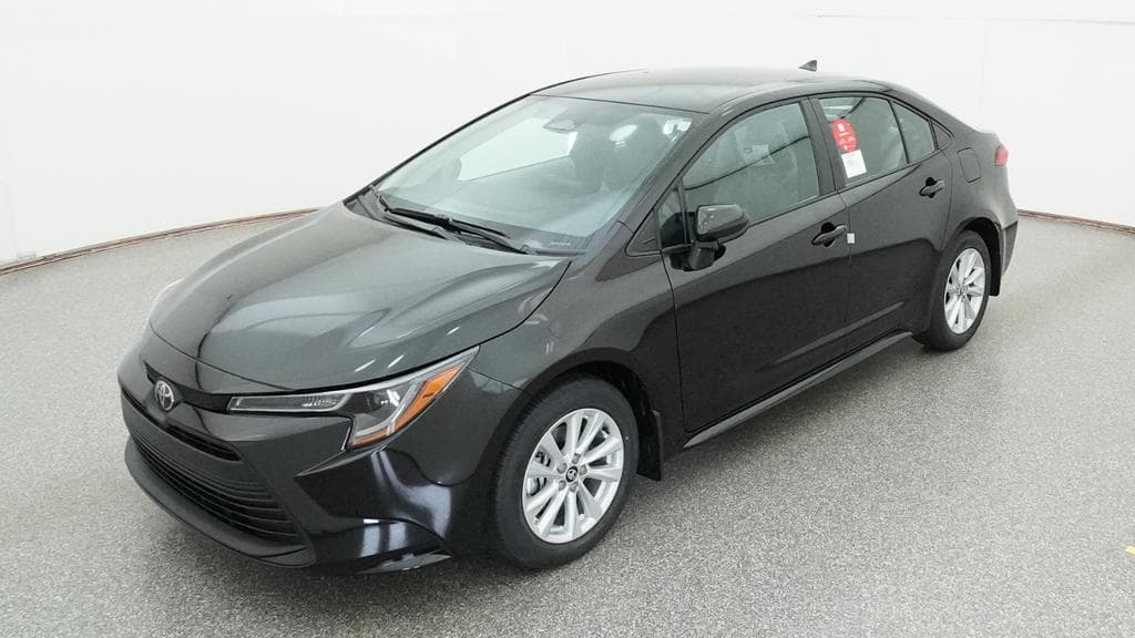 2027 Toyota Corolla LE — photo 1 of 34