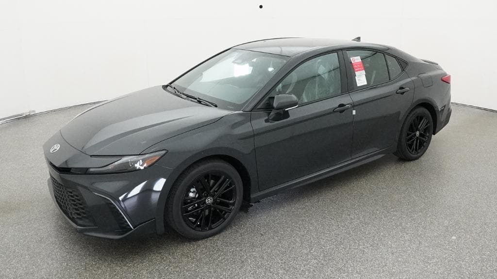 2026 Toyota Camry SE — photo 1 of 34