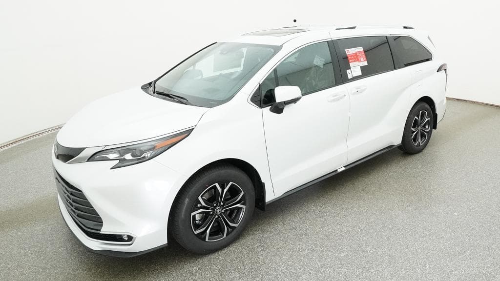 2026 Toyota Sienna Platinum — photo 1 of 34