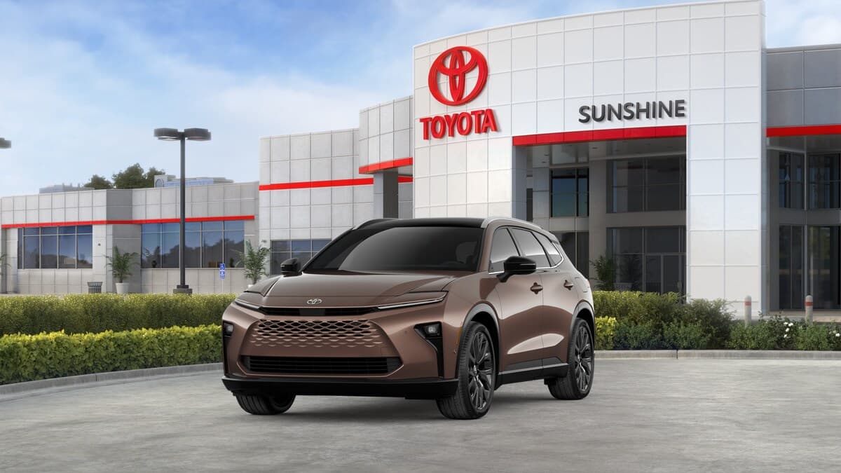 2026 Toyota Crown Signia Limited — photo 1 of 23