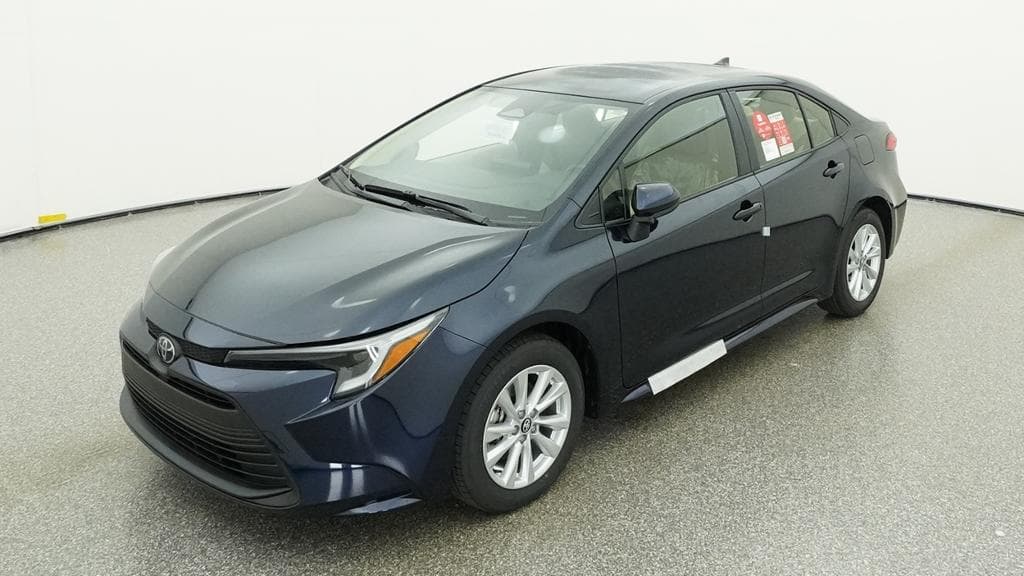 2027 Toyota Corolla Hybrid LE — photo 1 of 34