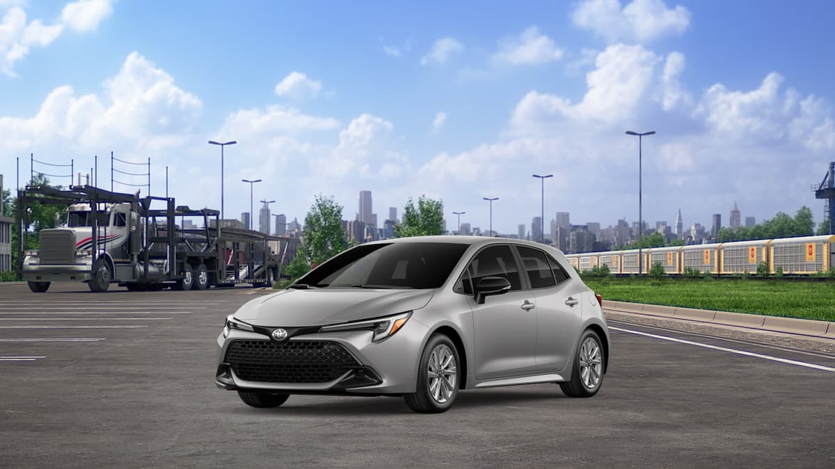 2027 Toyota Corolla Hatchback SE — photo 1 of 23