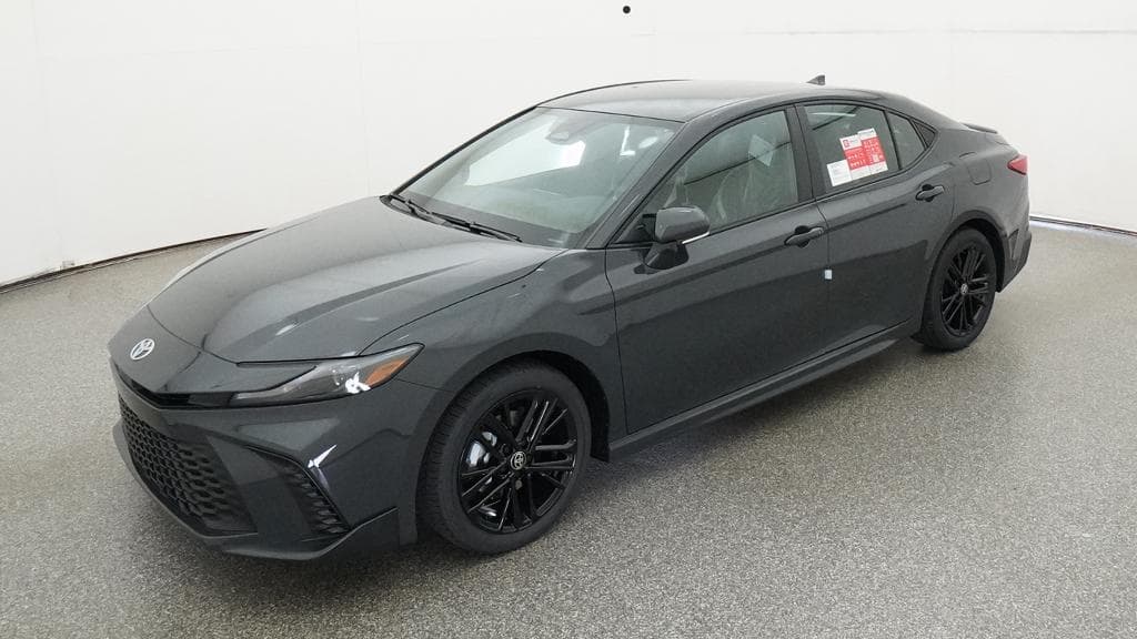 2026 Toyota Camry SE — photo 1 of 34