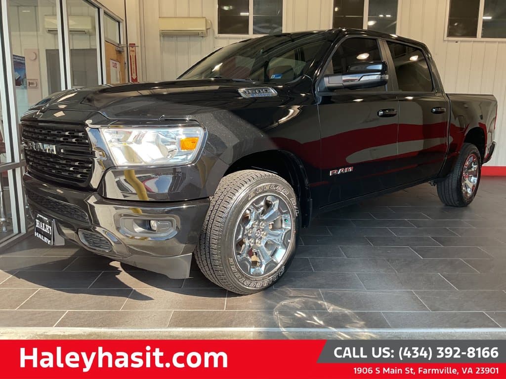 2023 RAM 1500 Base — photo 1 of 32