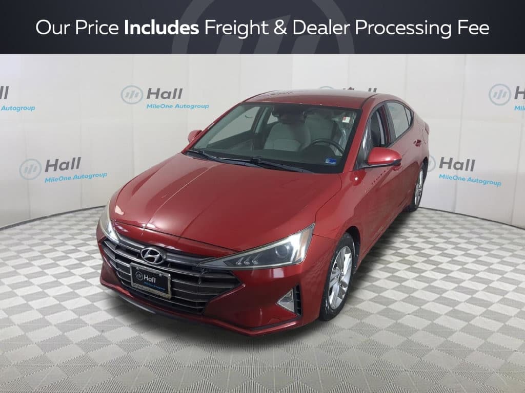 2019 Hyundai Elantra SEL — photo 1 of 30