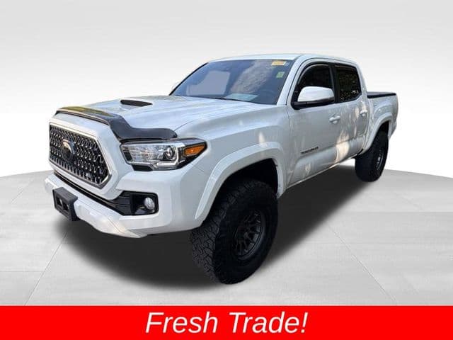 2018 Toyota Tacoma TRD Sport — photo 1 of 36