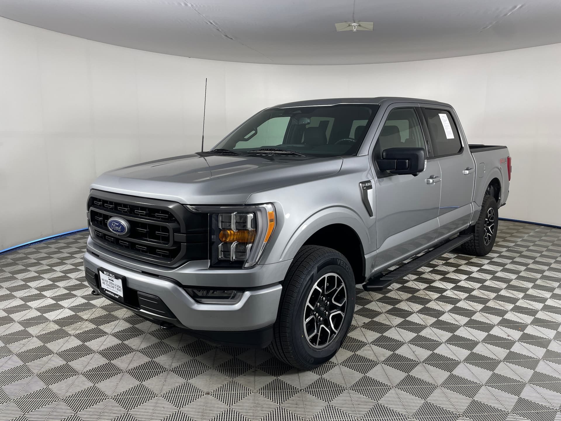 2022 Ford F-150 Base — photo 1 of 24