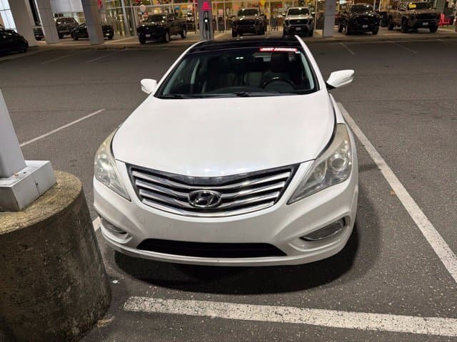 2012 Hyundai Azera Base — photo 1 of 8