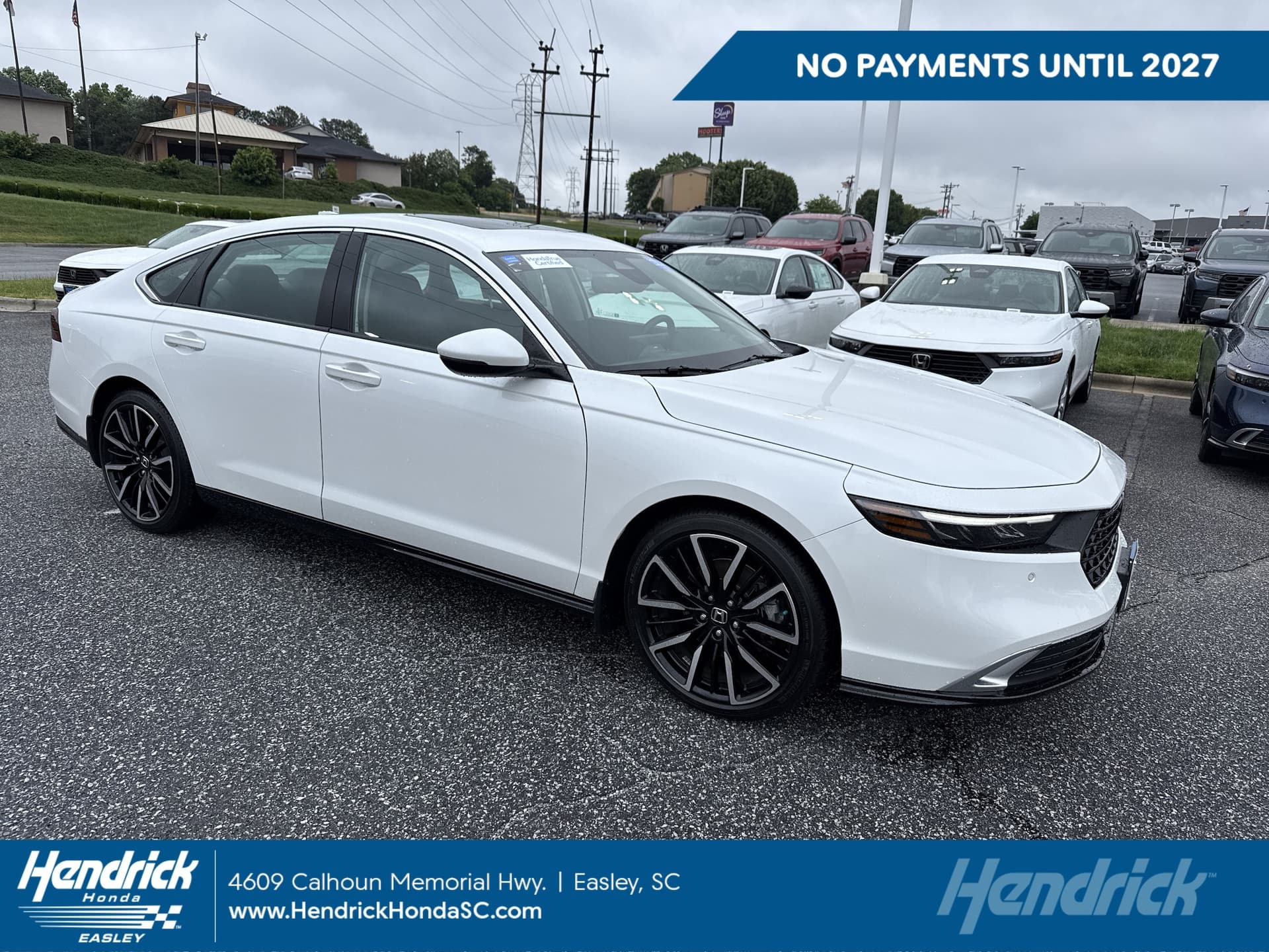 2025 Honda Accord Hybrid Touring — photo 1 of 50
