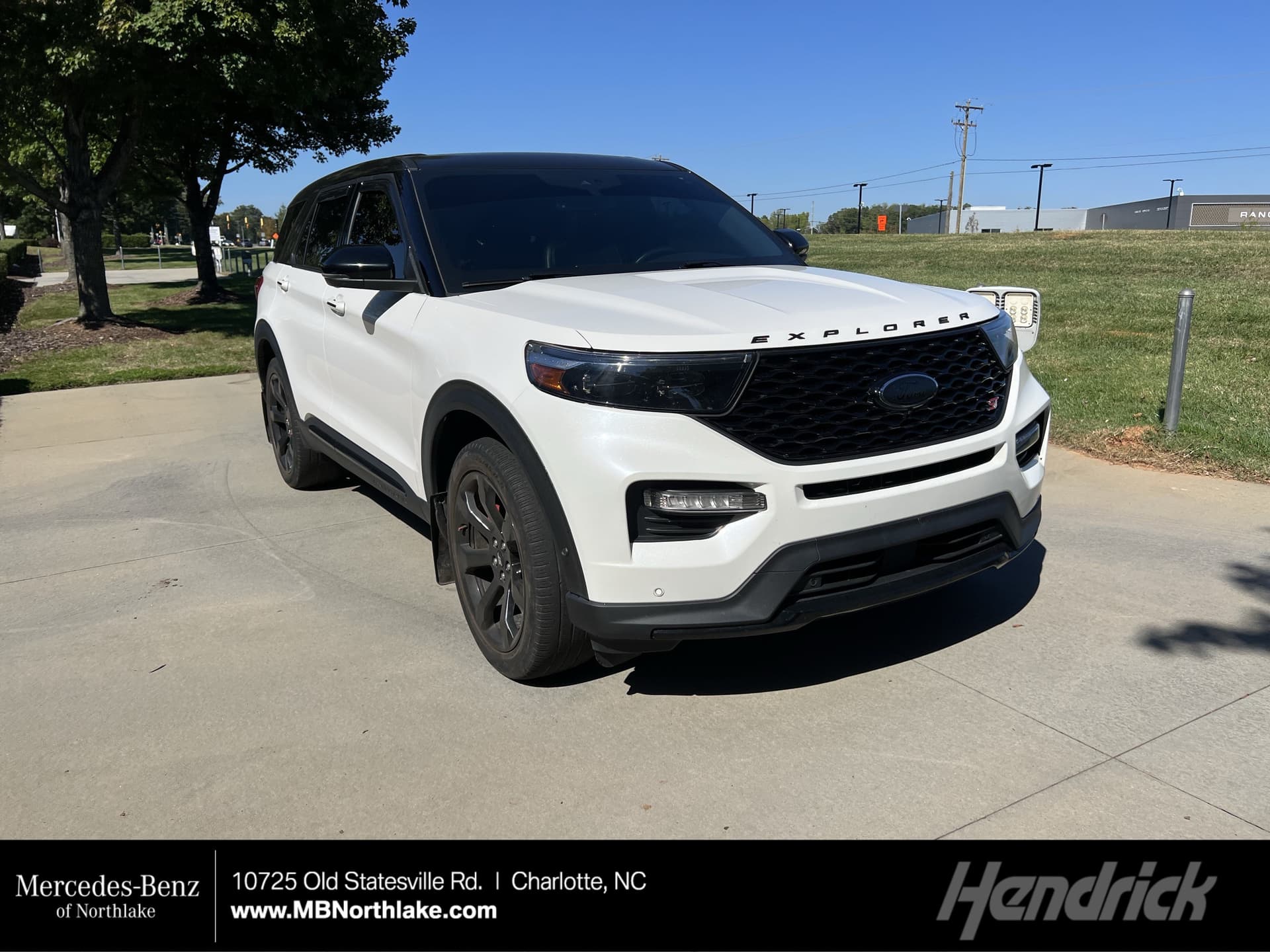 2022 Ford Explorer ST — photo 1 of 38