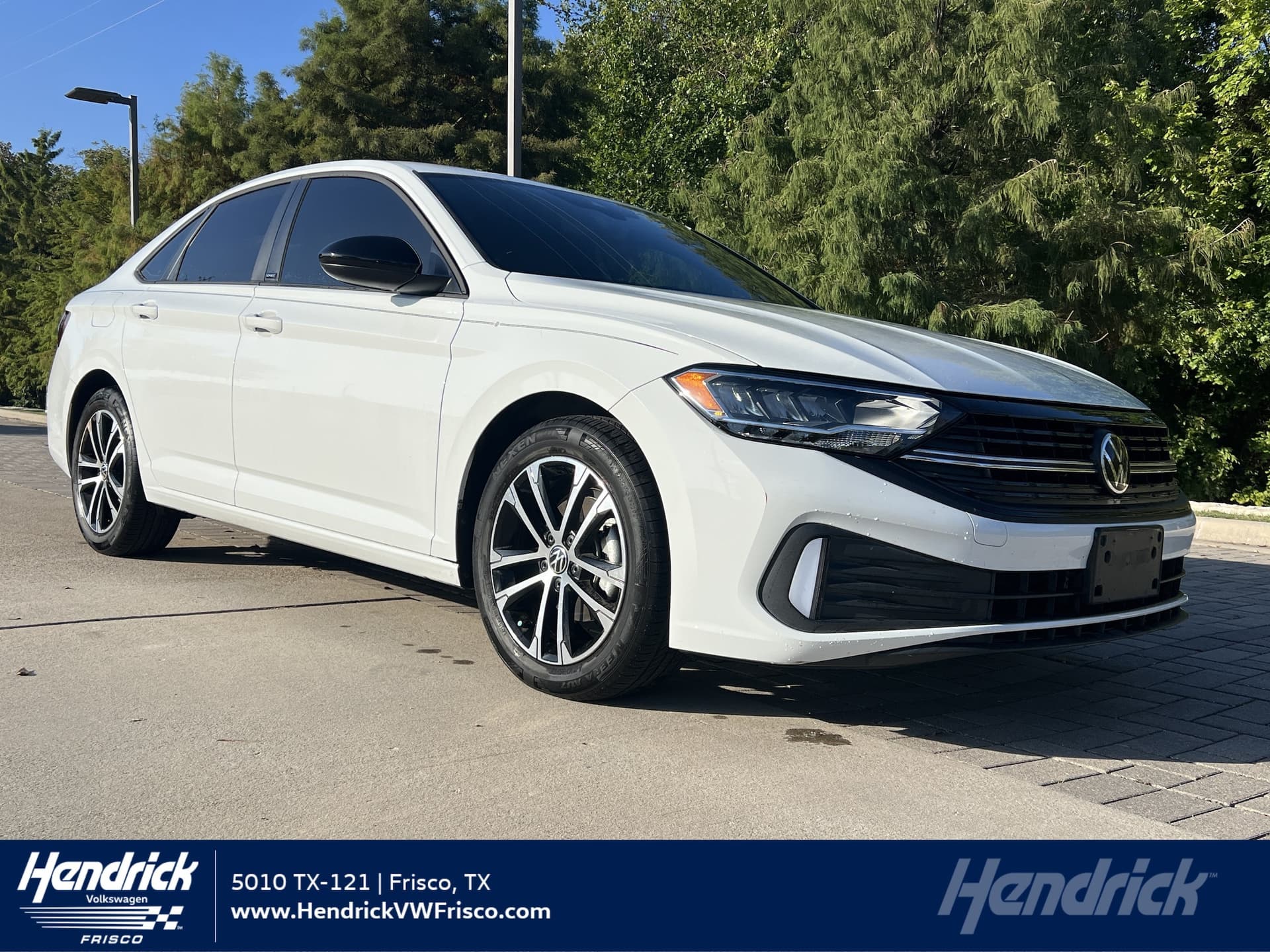 2023 Volkswagen Jetta Sport — photo 1 of 29