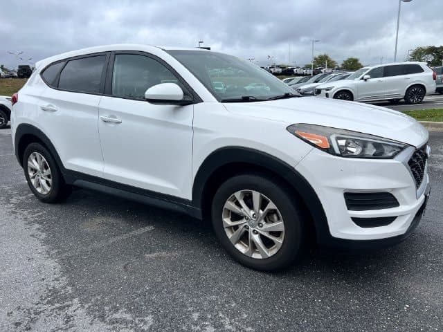 2019 Hyundai Tucson SE — photo 1 of 3
