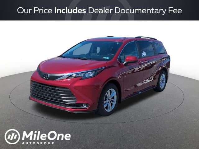 2026 Toyota Sienna XLE — photo 1 of 32