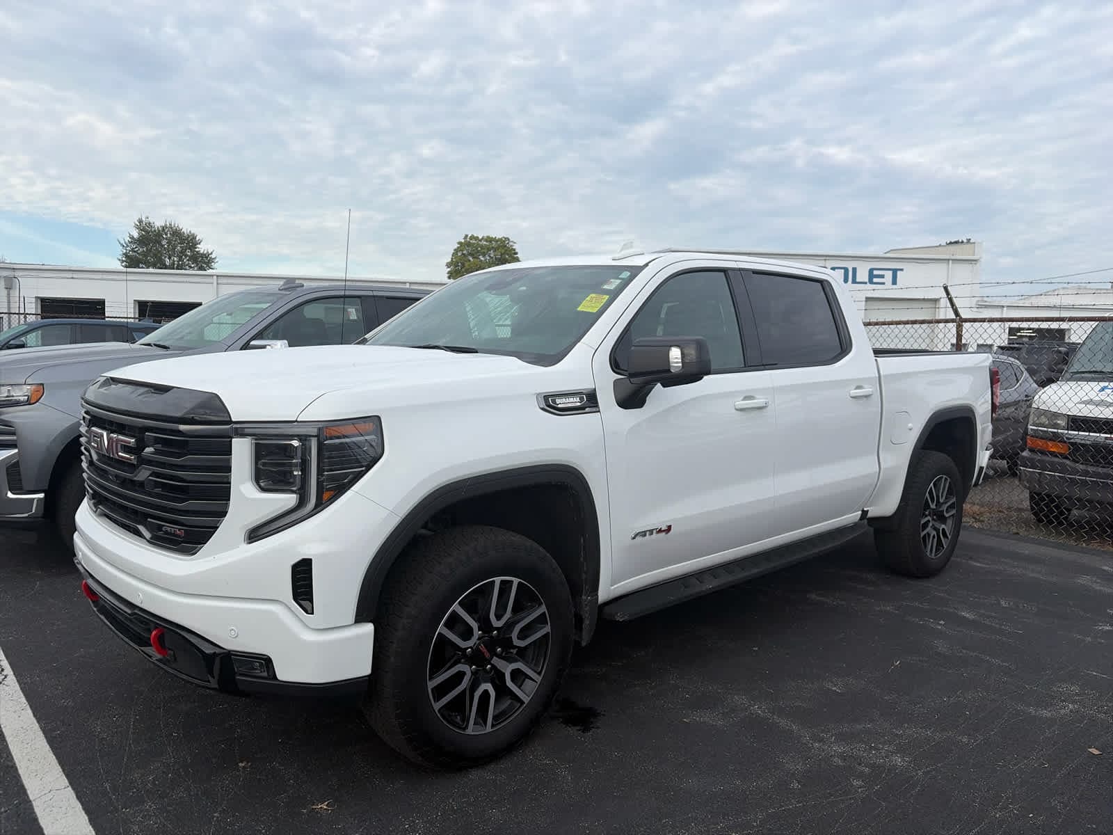 2026 GMC Sierra 1500 AT4 — photo 1 of 3