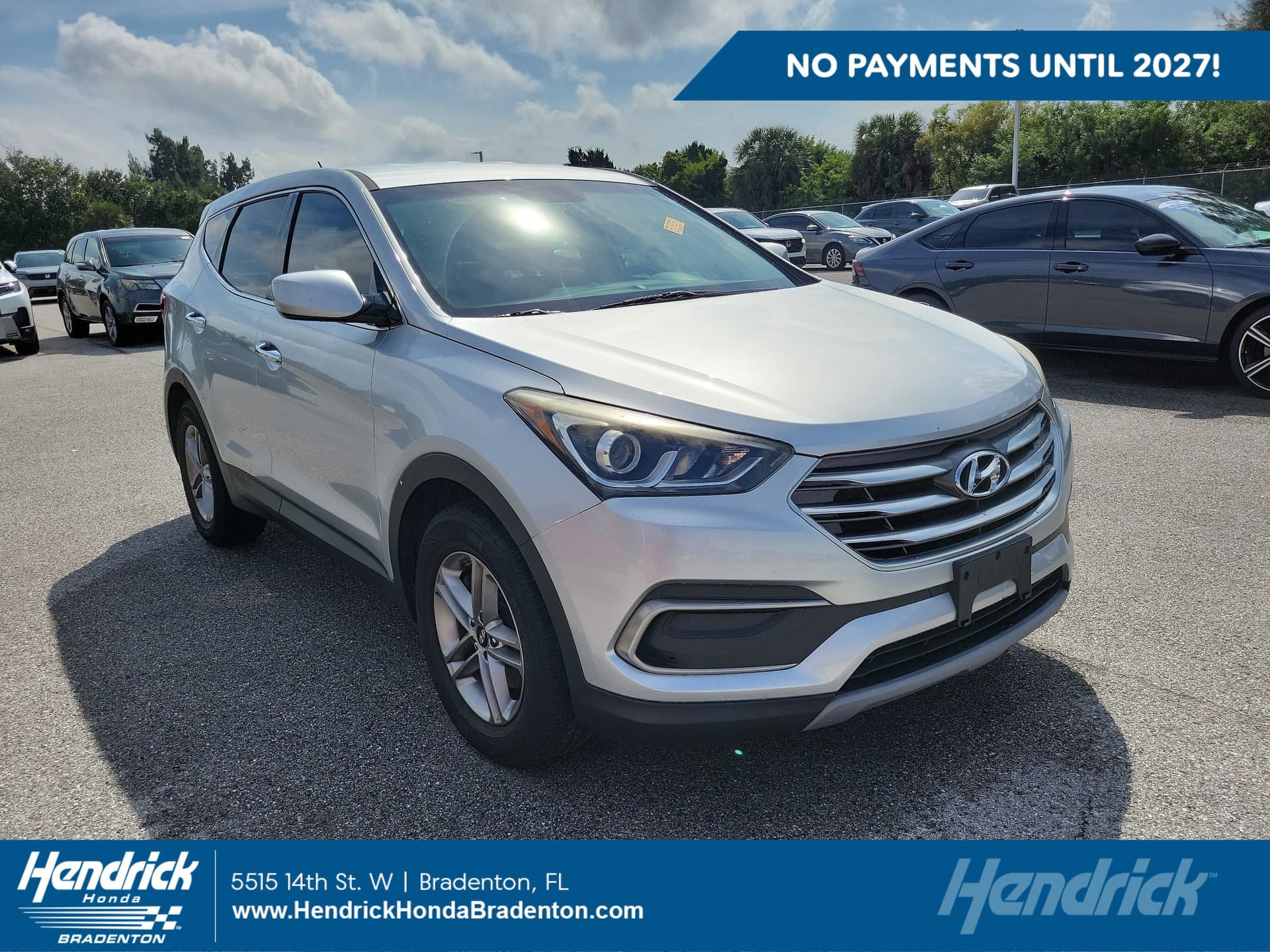 2018 Hyundai Santa Fe Sport 2.4L — photo 1 of 11