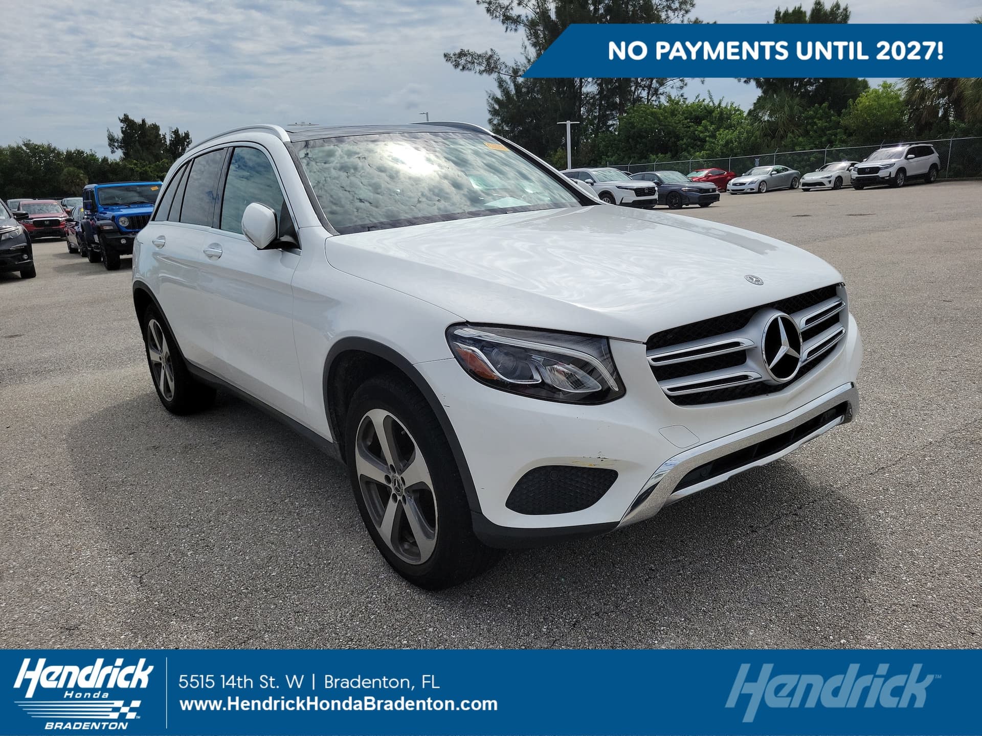 2019 Mercedes-Benz GLC GLC 300 — photo 1 of 11