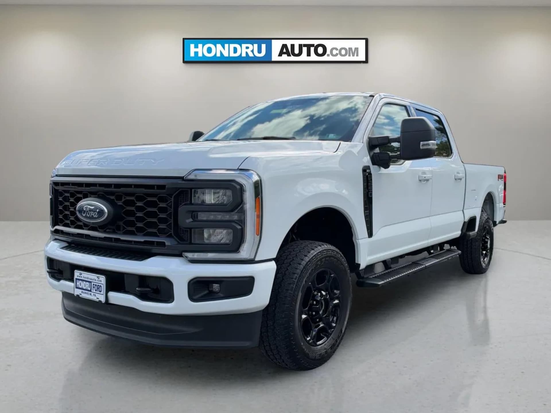 2023 Ford Super Duty F-250 SRW XLT — photo 1 of 26
