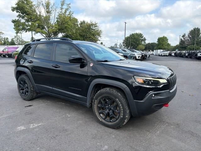 2022 Jeep Cherokee Trailhawk — photo 1 of 31