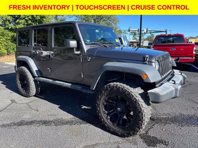2017 Jeep Wrangler Unlimited Sport — photo 1 of 19