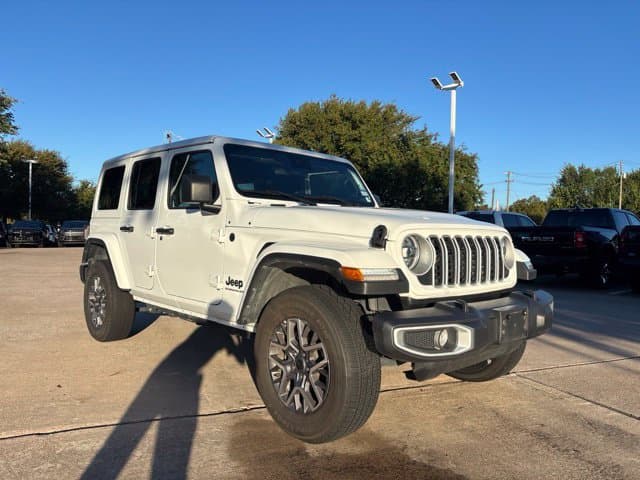 2025 Jeep Wrangler Sahara — photo 1 of 18