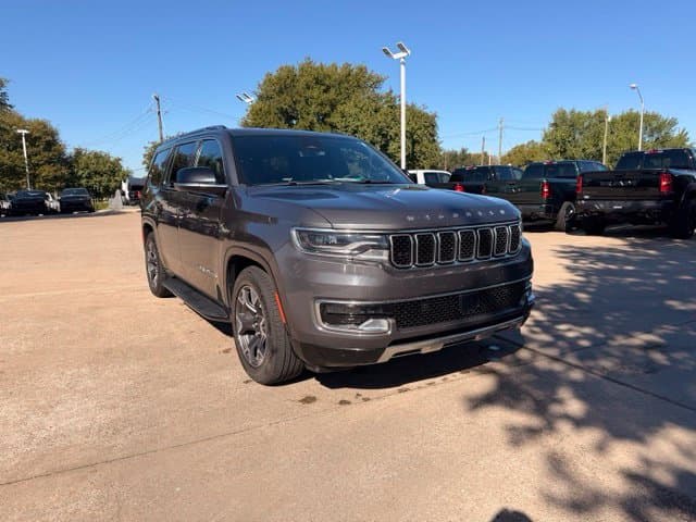 2024 Jeep Wagoneer Series III — photo 1 of 11